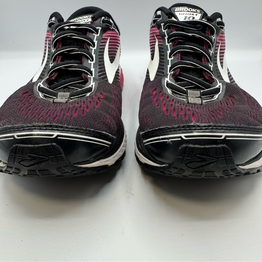 Brooks Women's Ghost 10 Athletic Shoes - Black and Pink 1202461D067 Wide US 9.5 - Picture 3 of 9